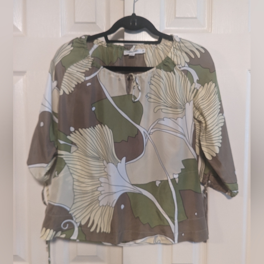 5/$25. Calvin Klein 100% silk blouse